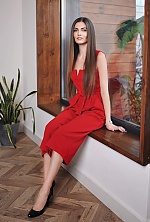 Ukrainian mail order bride Julia from Kiev with brunette hair and green eye color - image 7