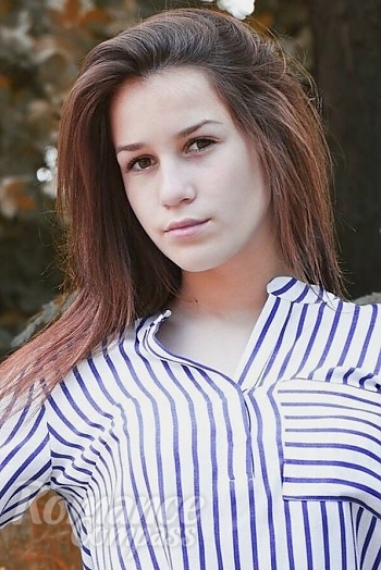 Ukrainian mail order bride Ekaterina from Odessa with brunette hair and green eye color - image 1