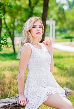 Ukrainian mail order bride Elena from Zaporozhye with light brown hair and green eye color - image 4