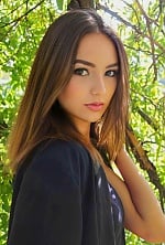 Ukrainian mail order bride Yuliya from Kherson with brunette hair and brown eye color - image 8