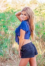 Ukrainian mail order bride Lesya from Kiev with light brown hair and grey eye color - image 6