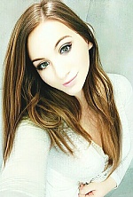 Ukrainian mail order bride Victoria from Kiev with light brown hair and green eye color - image 4