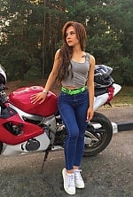 Ukrainian mail order bride Yulia from Sumy with light brown hair and green eye color - image 6