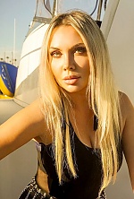 Ukrainian mail order bride Elena from Los Angeles with blonde hair and green eye color - image 13
