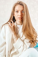 Ukrainian mail order bride Angelina from Kiev with light brown hair and green eye color - image 9