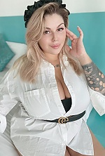 Ukrainian mail order bride Inna from Phuket with blonde hair and brown eye color - image 13