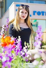 Ukrainian mail order bride Alexandra from Kiev with light brown hair and brown eye color - image 4
