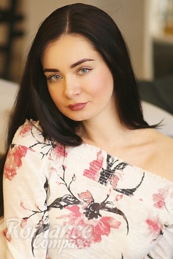 Ukrainian mail order bride Anastasia from Nikolaev with brunette hair and black eye color - image 1