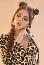 Ukrainian mail order bride Alina from Kiev with brunette hair and brown eye color - image 8