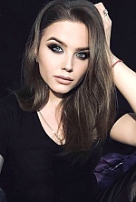 Ukrainian mail order bride Valeria from Kiev with brunette hair and green eye color - image 5