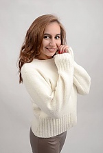 Ukrainian mail order bride Daria from Kiev with light brown hair and brown eye color - image 2