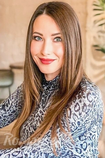 Ukrainian mail order bride Olga from Zaporizhzhia with brunette hair and grey eye color - image 1