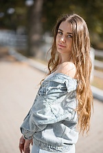 Ukrainian mail order bride Alina from Toronto with light brown hair and blue eye color - image 4