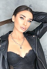 Ukrainian mail order bride Diana from Kiev with brunette hair and blue eye color - image 3