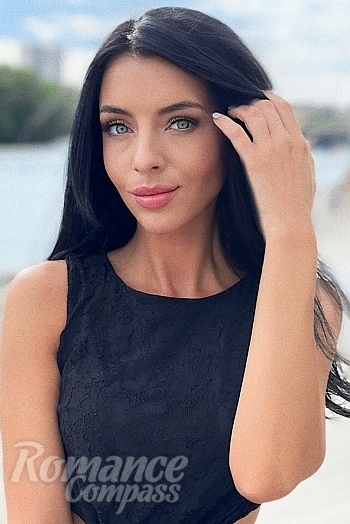Ukrainian mail order bride Anna from Vinnitsa with black hair and blue eye color - image 1