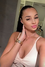 Ukrainian mail order bride Tamira from Amsterdam with brunette hair and green eye color - image 16
