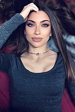 Ukrainian mail order bride Anna from Kiev with brunette hair and grey eye color - image 5