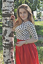 Ukrainian mail order bride Katerina from Luhansk with light brown hair and green eye color - image 3