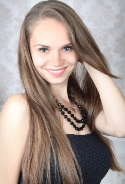 Elena, 31 y.o. from Lugansk, Ukraine