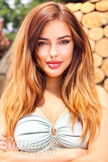 Ukrainian mail order bride Veranika from Kiev with light brown hair and brown eye color - image 1
