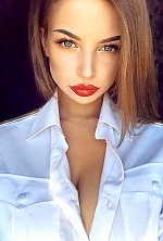 Ukrainian mail order bride Alina from Saint-Petersburg with light brown hair and green eye color - image 7