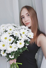 Ukrainian mail order bride Elizabeth from Kharkiv with blonde hair and green eye color - image 4