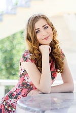 Ukrainian mail order bride Elena from Mariupol with light brown hair and green eye color - image 4