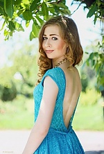 Ukrainian mail order bride Elena from Mariupol with light brown hair and green eye color - image 2