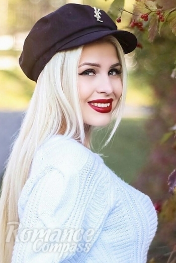 Ukrainian mail order bride Anastasia from Barnaul with blonde hair and grey eye color - image 1