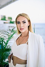 Ukrainian mail order bride Anna from Dnepr with blonde hair and green eye color - image 3