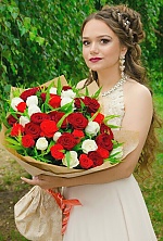 Ukrainian mail order bride Anna from Kharkiv with light brown hair and brown eye color - image 8