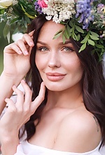Ukrainian mail order bride Tatiana from Mariupol with brunette hair and green eye color - image 2