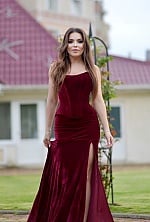 Ukrainian mail order bride Elena from Vinnytsia with brunette hair and brown eye color - image 8