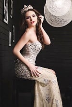 Ukrainian mail order bride Elena from Vinnytsia with brunette hair and brown eye color - image 4