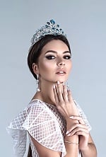 Ukrainian mail order bride Elena from Vinnytsia with brunette hair and brown eye color - image 3