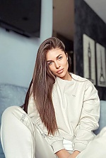 Ukrainian mail order bride Marina from Moscow with brunette hair and green eye color - image 3