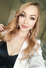 Ukrainian mail order bride Veronika from San Diego with blonde hair and brown eye color - image 5