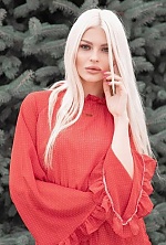 Ukrainian mail order bride Yuliya from Moscow with blonde hair and blue eye color - image 6