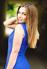 Ukrainian mail order bride Victoria from Kiev with light brown hair and green eye color - image 9