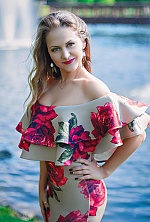 Ukrainian mail order bride Elena from Kyiv with light brown hair and grey eye color - image 4