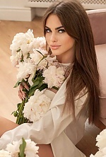 Ukrainian mail order bride Dariya from Kharkiv with light brown hair and brown eye color - image 9