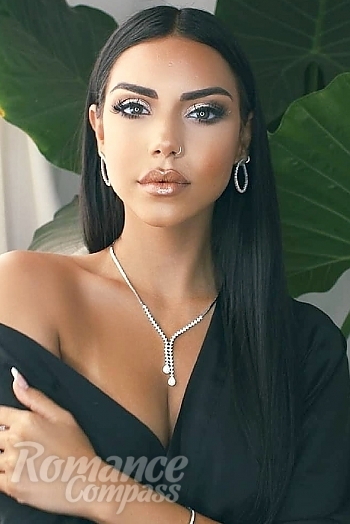Ukrainian mail order bride Irina from San Francisco with black hair and hazel eye color - image 1