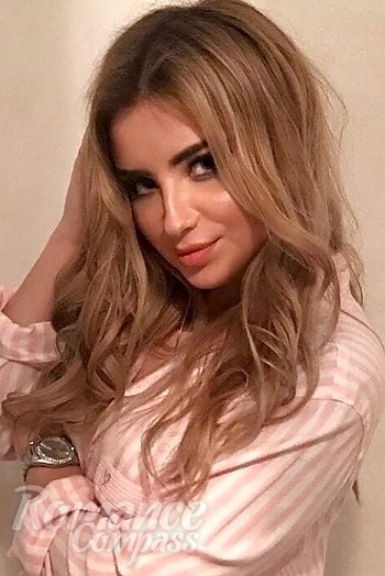 Ukrainian mail order bride Viktoriia from Kiev with blonde hair and green eye color - image 1