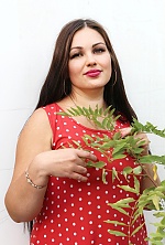 Ukrainian mail order bride Victoria from Nikolaev with brunette hair and brown eye color - image 4