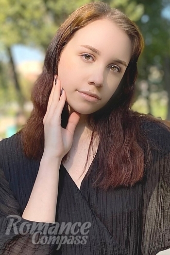 Ukrainian mail order bride Kseniia from Kharkov with light brown hair and brown eye color - image 1