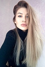 Ukrainian mail order bride Elena from Kiev with blonde hair and green eye color - image 6