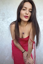 Ukrainian mail order bride Olena from Kiev with black hair and brown eye color - image 2