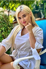 Ukrainian mail order bride Anna from Kharkiv with blonde hair and green eye color - image 4