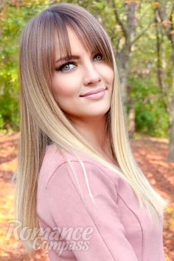 Ukrainian mail order bride Mariya from Odessa with light brown hair and green eye color - image 1