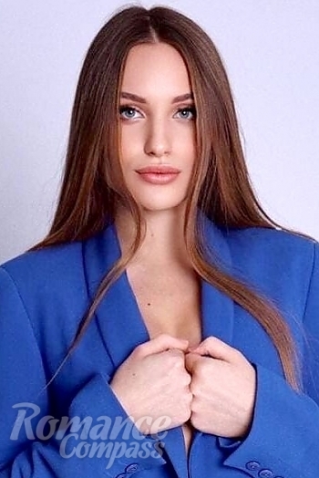 Ukrainian mail order bride Sofiia from Kharkiv with light brown hair and green eye color - image 1